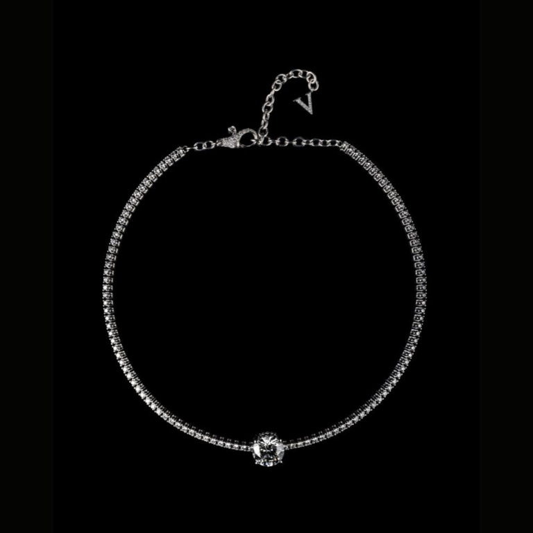 Collana Sogno in oro bianco 18 kt con diamanti taglio brillante e diamante centrale